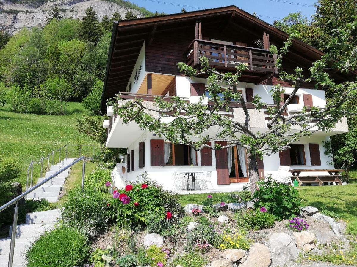 Chalet Waldrand Inden Dış mekan fotoğraf