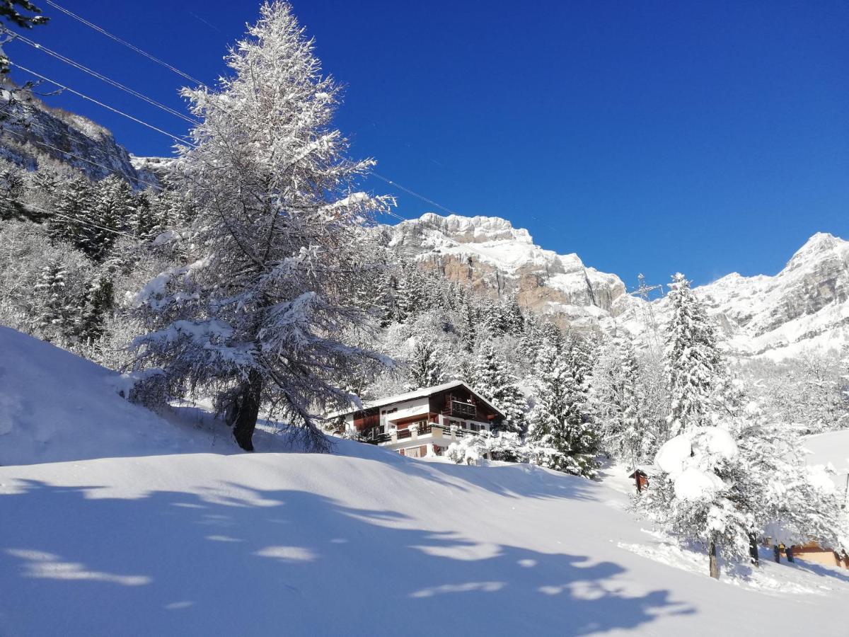 Chalet Waldrand Inden Dış mekan fotoğraf